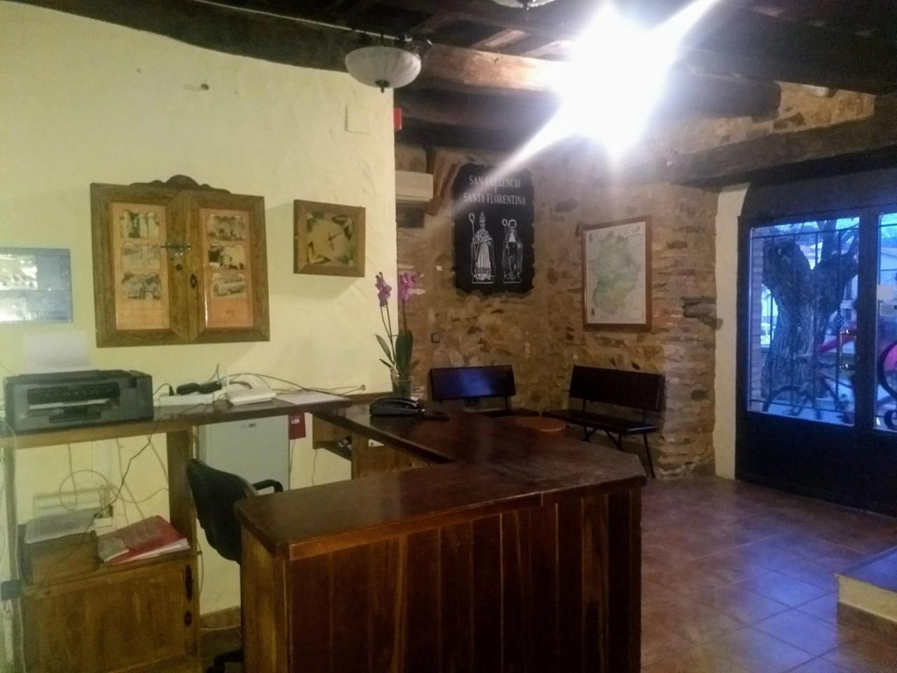 Hotel Villa De Berzocana Kültér fotó