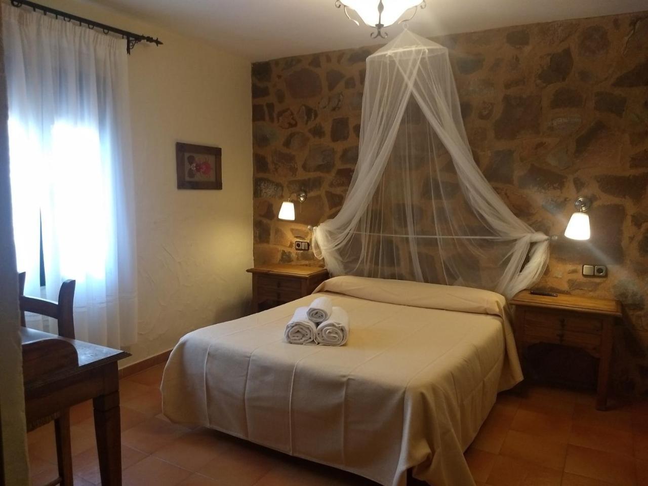 Hotel Villa De Berzocana Kültér fotó