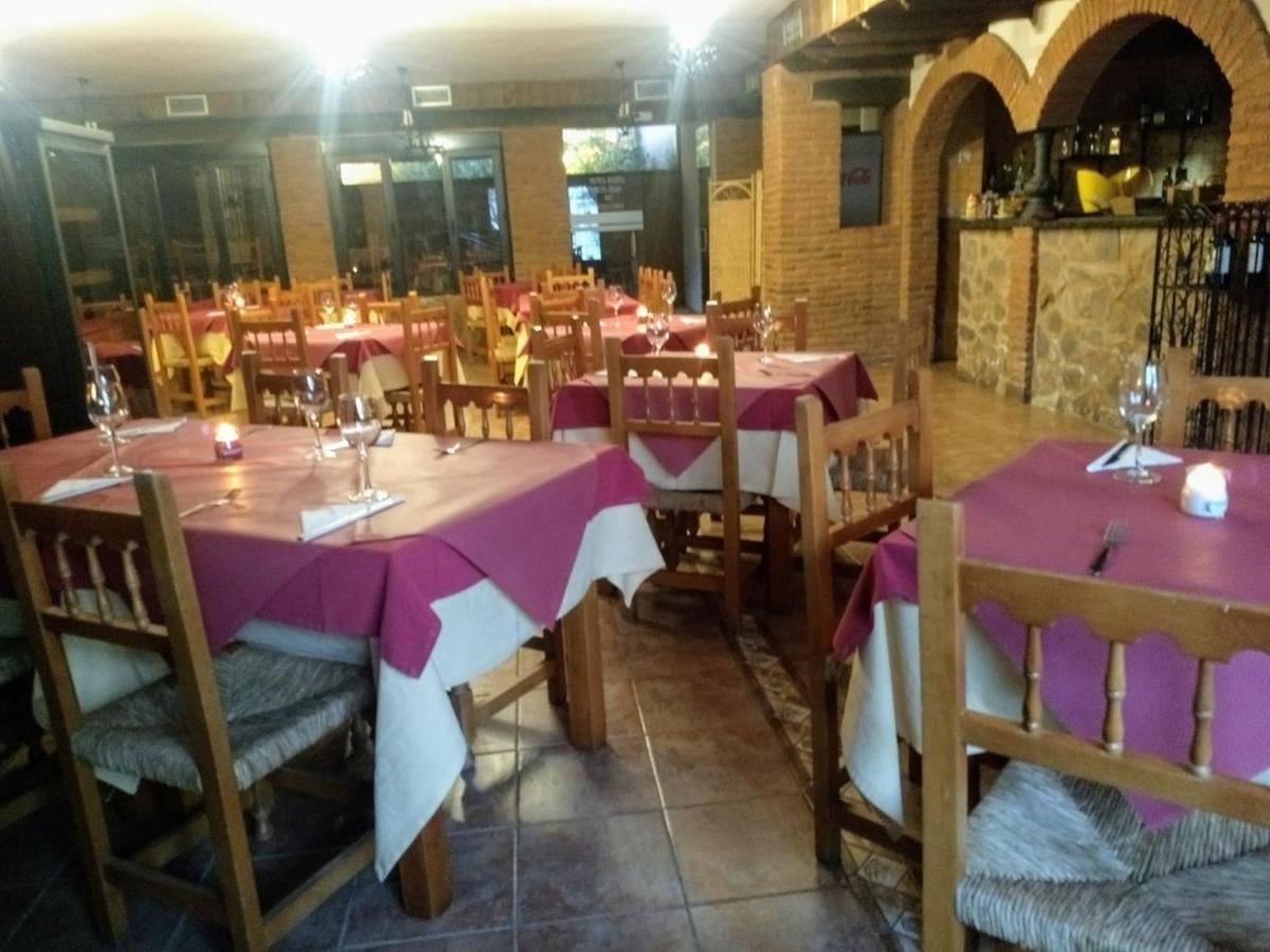 Hotel Villa De Berzocana Kültér fotó